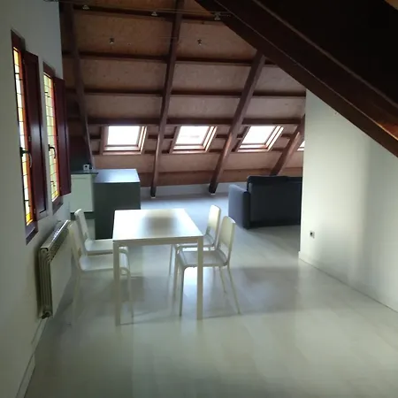 Cies Homes Praza M Diego Santos 比戈